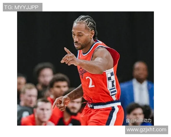 快船与湖人激战回顾收据揭示比赛精彩瞬间与球员表现