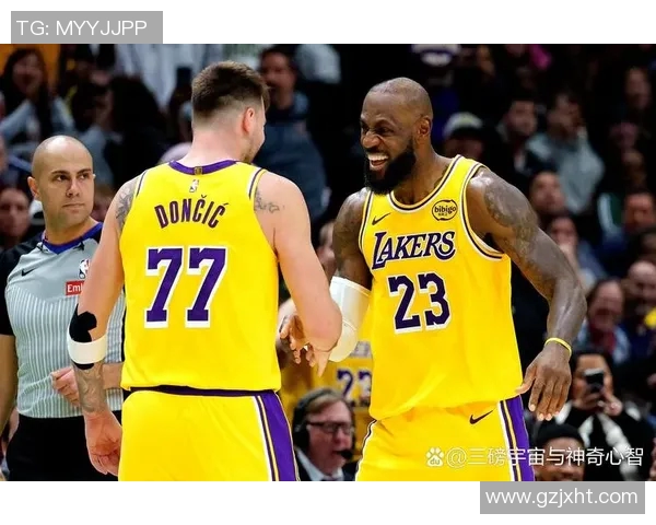 湖人雷霆季后赛经典对决回顾及关键时刻分析